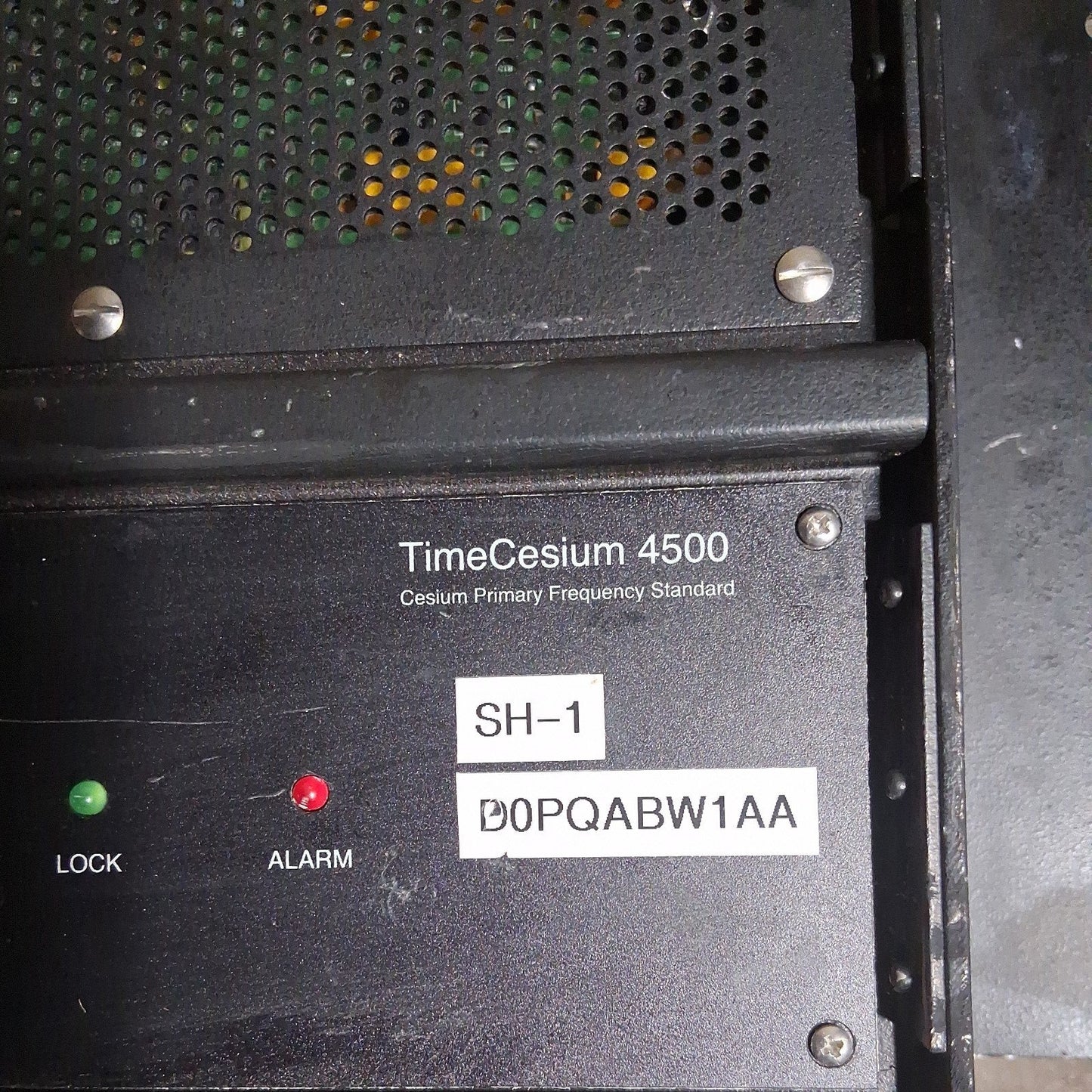 Symmetricom PRS-4500 Cesium Time & Frequency Standard Atomic Clock Working...